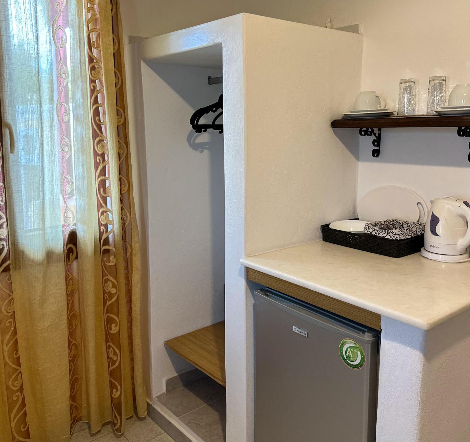 Pansion Zaharoula Hotell Fira  Eksteriør bilde