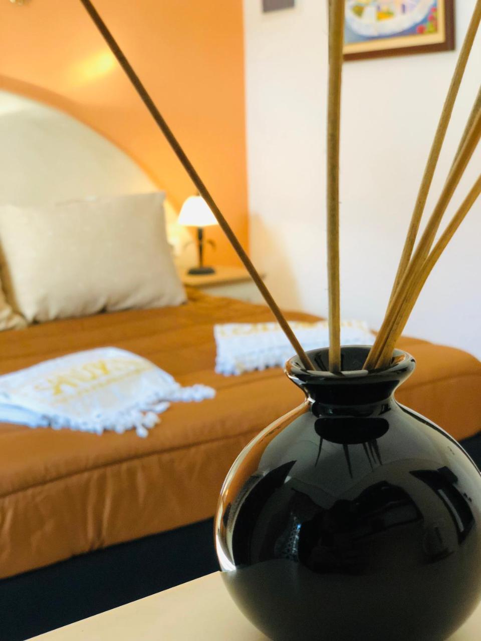 Pansion Zaharoula Hotell Fira  Eksteriør bilde